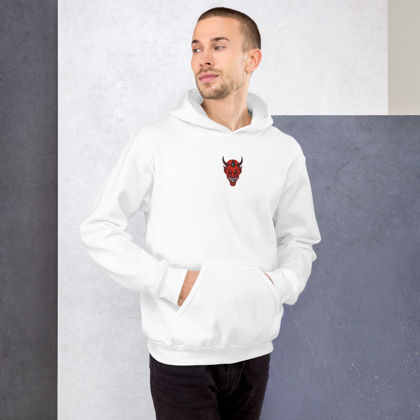 Sweat à capuche yokai brodé